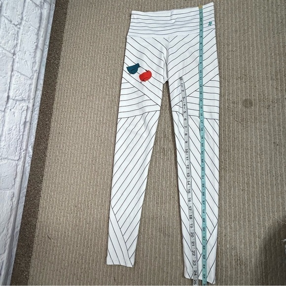 OMGI YOGA Bird and Striped Print High Waisted Activewear Leggings - Picture 15 of 16